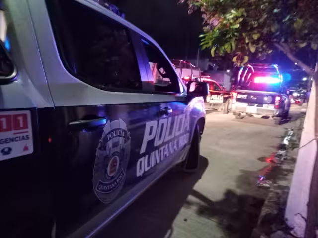 La persecución terminó en la Supermanzana 27 donde uno de los agresores se dio a la fuga