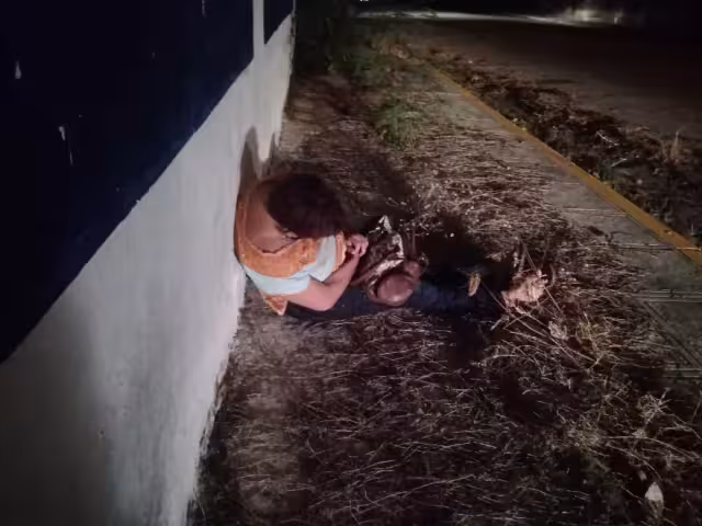 La mujer fue atendida por paramédicos