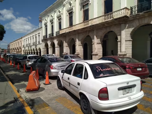 En esta caravana participaron 25 automóviles que salieron del Monumento a la Patria a Palacio de Gobierno