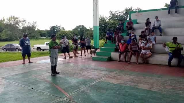 Pobladores exigirán a presidente de Junta Municipal reintegrar 160 mil destinados a pagar a la CFE