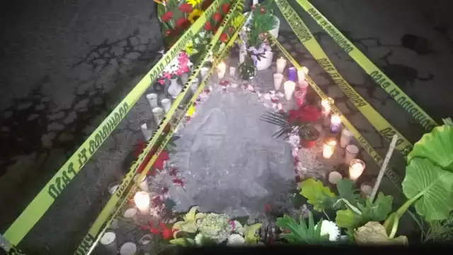 Vecinos piden a un cura que vaya a bendecir la imagen de la Virgen de Guadalupe en Neza