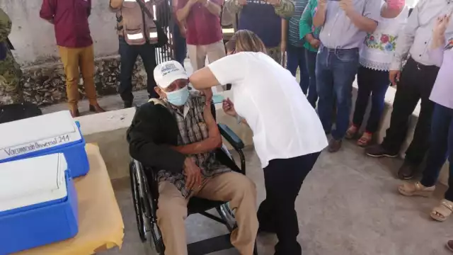 Cebe señalar, que al concluir con los abuelitos que viven en la cabecera municipal, continuarán con los que se encuentran en las comisarías