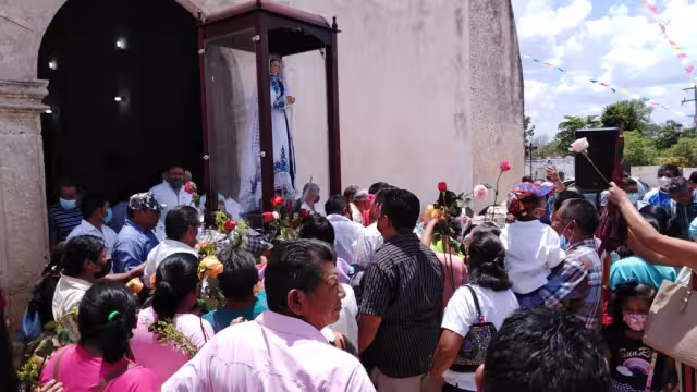 A los asistentes se le pidió respetar las medidas sanitarias contra el COVID-19