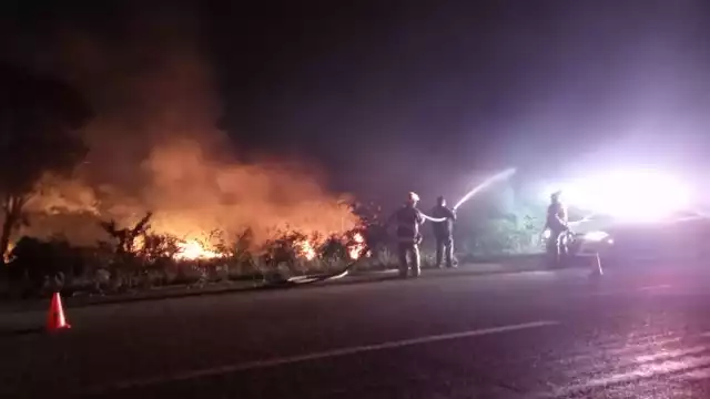 Un incendio que se salió de control en Punta Xen, Champotón fue sofocado por elementos de la Marina