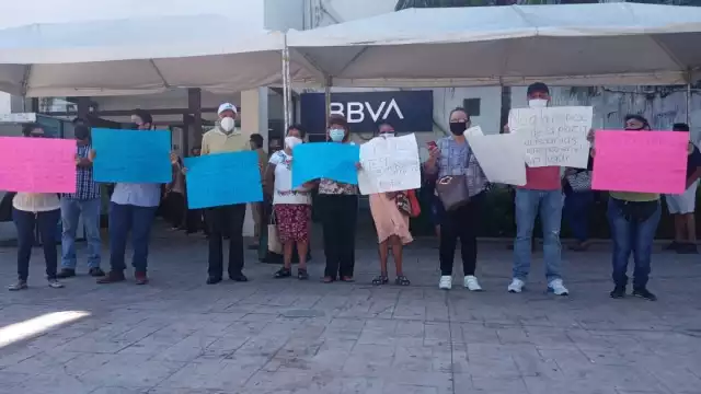 Los artesanos manifestaron que el gobierno municipal actual que presidente Óscar Rosas González