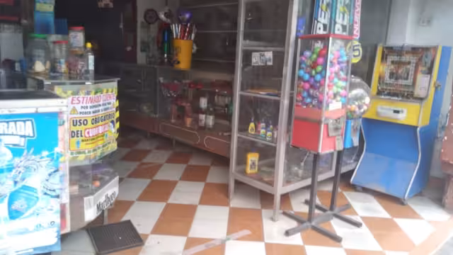 Algunos padres de familia prefieren viajar a la capital con la finalidad de conseguir útiles escolares más económicos