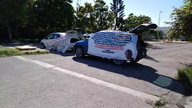 Todavía sigue el bloqueo en el TAD PEMEX, por parte de jubilados y activos