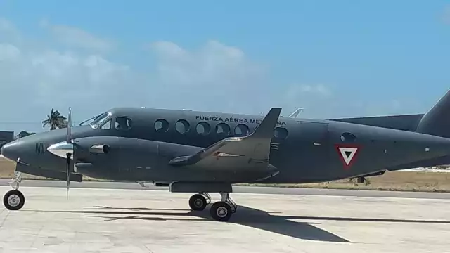 Arribaron en esta aeronave