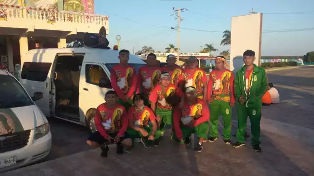 Peregrinos llegan a Sabancuy, Campeche