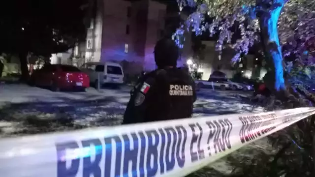 Al parecer iba a abordar un vehículo cuándo fue sorprendido por los sicarios