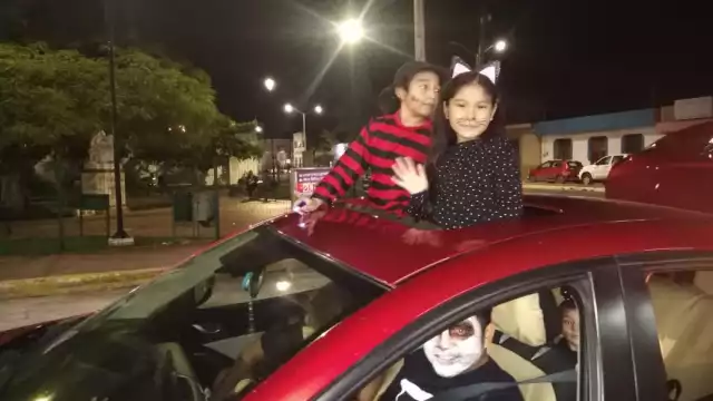 El desfile fue organizado por empresarios del puerto Foto: Alfredo Canto May