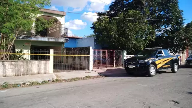 El cuerpo fue encontrado boca abajo en uno de los cuartos del domicilio