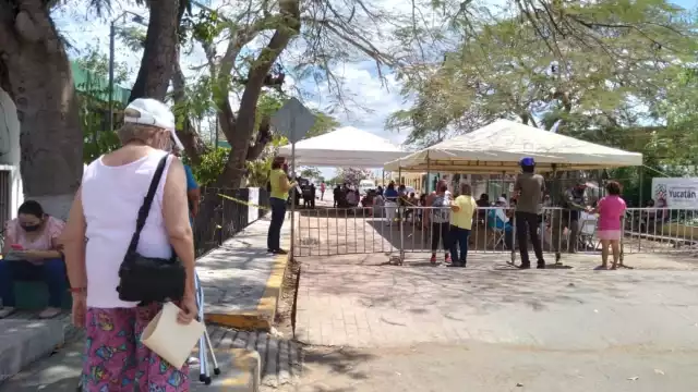 Algunas personas se quedaron sin la primera dosis de la vacuna contra el COVID-19