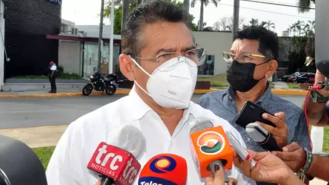 El Secretario de Educación señaló que el caso de Hopelchén  la suspensión de clases se debió al contagio con una persona de la comunidad