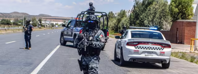 Los doctores lograron esconderse, sin que ninguno fuera privado de la libertad