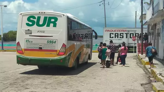 Mucha movilidad se dio este domingo en la Terminal de Autobuses de Sabancuy ante el término del periodo vacacional Mucha movilidad se dio este domingo en la Terminal de Autobuses de Sabancuy ante el término del periodo vacacional
