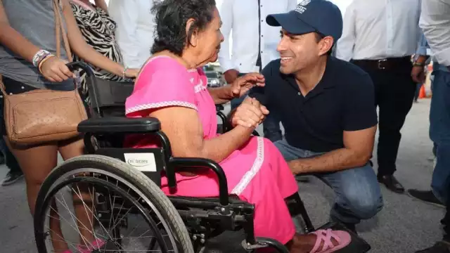 El Gobierno de Yuactán dará atención a necesidades de habitantes de Flamboyanes en Progreso