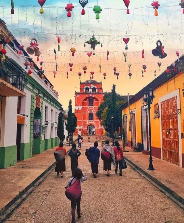 Vista del Arco del Carmen, en el centro de la ciudad