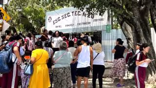 Padres y maestros rechazan adelantar fin del ciclo escolar en Quintana Roo