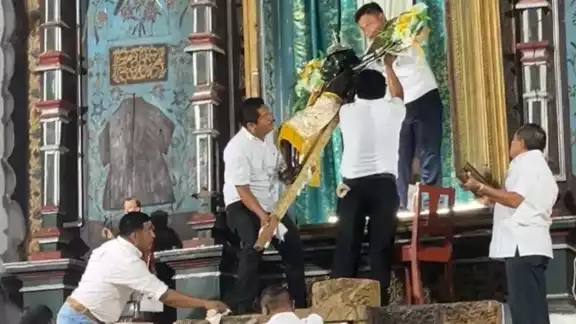 En medio del fervor religioso de los feligreses desciende el hijo de Dios en la comunidad de Sitilpech En medio del fervor religioso de los feligreses desciende el hijo de Dios en la comunidad de Sitilpech