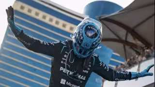 George Russell se lleva el Gran Premio de Azerbaiyán 2026; Checo Pérez termina 15