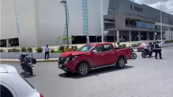 La mujer fue atendida por paramédicos de la Cruz Roja