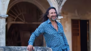 El cantante también motiva a sus seguidores a usar correctamente el cubrebocas