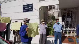 Ejidatarios de Xbacab protestaron esta mañana por su caso