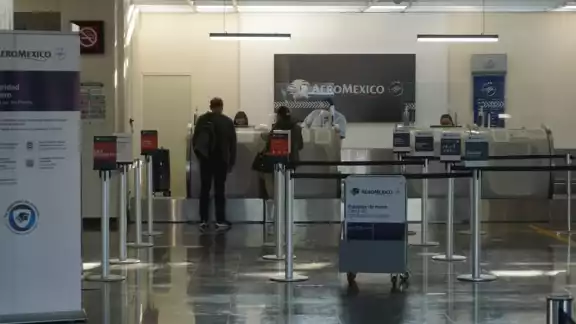 El aeropuerto no ha informado si aumentarán los vuelos por Semana Santa El aeropuerto no ha informado si aumentarán los vuelos por Semana Santa