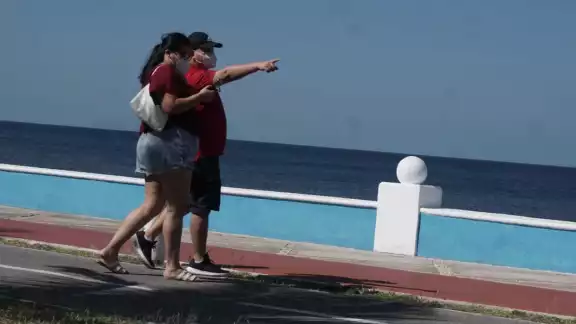 Se espera cielo parcialmente nublado por la mañana y medio nublado por la tarde Se espera cielo parcialmente nublado por la mañana y medio nublado por la tarde