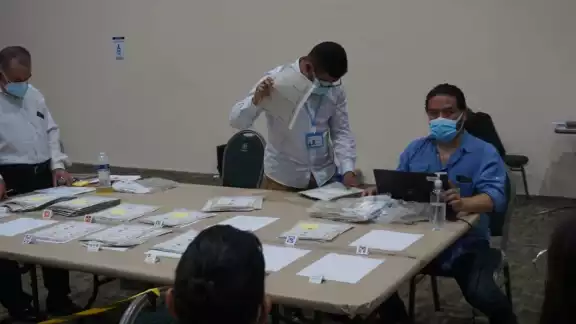 Este miércoles inició la recuento de votos en Campeche Este miércoles inició la recuento de votos en Campeche