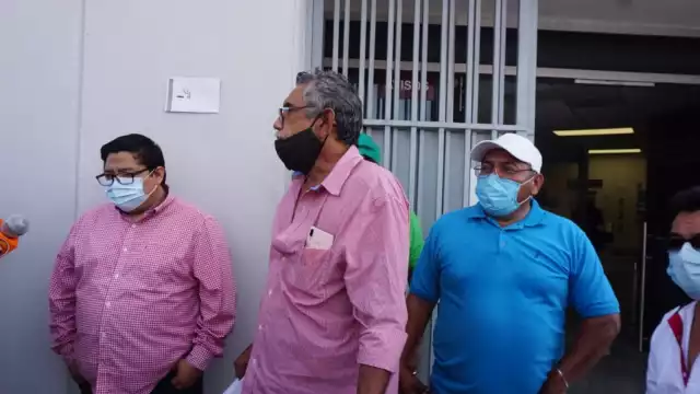 Los taxistas reprocharon que haya obtenido un amparo por 10 mil pesos