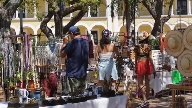 Los artesanos esperan el arribo de turistas a Campeche