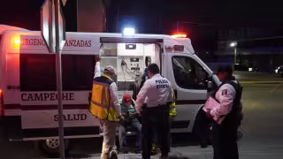 Adulto  mayor derrapa en moto y resulta lesionado en la avenida Gobernadores de Campeche