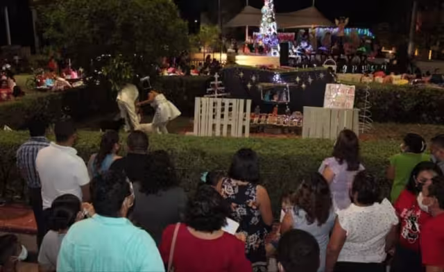 Vecinos acusan que continúan las reuniones masivas a pesar del repunte del coronavirus