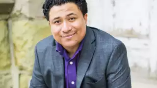 Orgullo campechano: Poeta Manuel Iris Herrera representará a México en festival internacional en Azerbaiyán