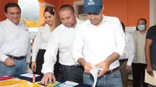 Familiares de Tekantó fueron beneficiadas con el apoyo de útiles escolares para sus hijos