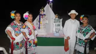 Con la participación de grupos de vaqueras de diferentes ciudades de Quintana Roo y Yucatán