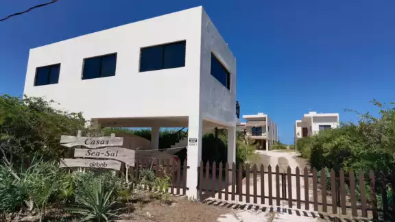 Pasaron 11 años para que el trámite sobre el lujoso complejo Paraíso Sisal reapareciera en los expedientes públicos de la Secretaría del Medio Ambiente