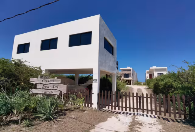 Pasaron 11 años para que el trámite sobre el lujoso complejo Paraíso Sisal reapareciera en los expedientes públicos de la Secretaría del Medio Ambiente