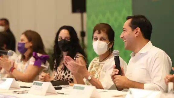 El Gobernador reveló que el trabajo en equipo es fundamental para el bien común El Gobernador reveló que el trabajo en equipo es fundamental para el bien común