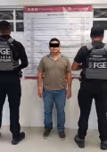 El exfuncionario fue presentado por agentes de la FGE.