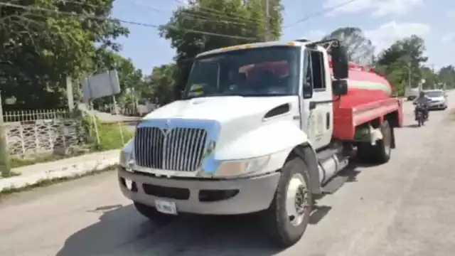 El humo se extendió varios metros sobre el cielo y alarmó a los pobladores