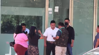 El hombre optó por renunciar y dedicarse a cantar en un grupo de mariachi