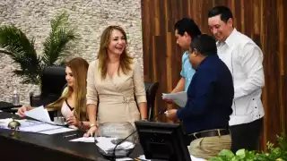 Los morenistas se opusieron al resultado de la votación y se salieron del recinto