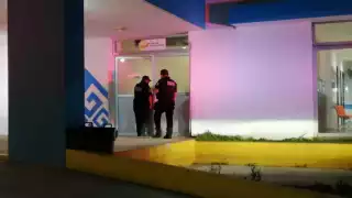 La menor solicitó a un conductor de taxi que la llevara a su casa; la pequeña fue trasladada al Hospital Genera de Solidaridad y las autoridades ya investigan el caso