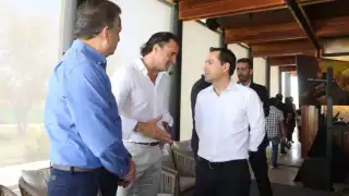 Mauricio Vila Dosal destacó que el Tren Maya y el dragado de Puerto Progreso, ayudará a impulsar la inversión en Yucatán