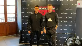 Henry Martín se codea con el astro inglés en un evento de Adidas