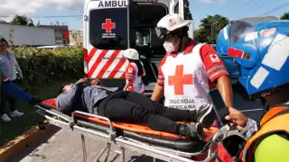 Un joven tuvo que ser trasladado por la Cruz Roja para ser atendido en un nosocomio