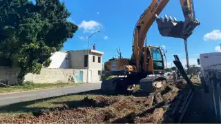 Máquinas empezaron a retirar los rieles que por muchos años se han encontrado dentro de la ciudad